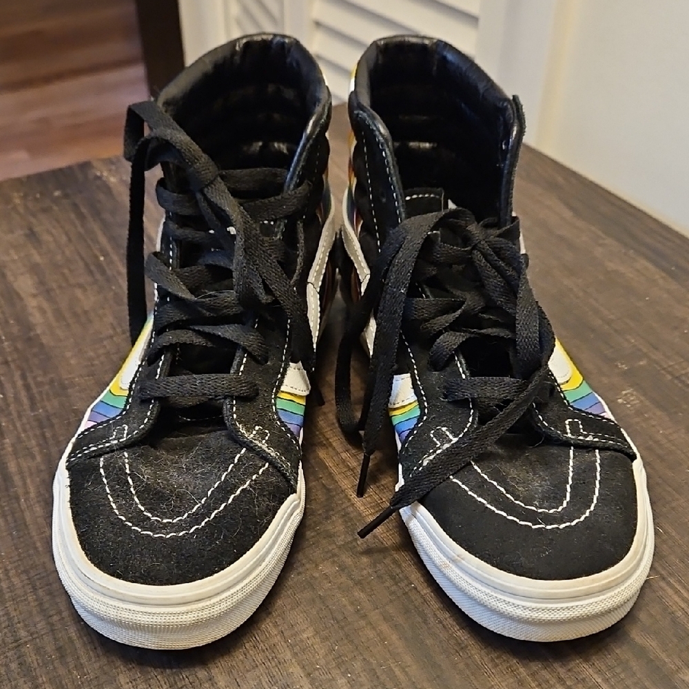 Vans Black and Red High-Top Sneakers - Picture 4 of 6